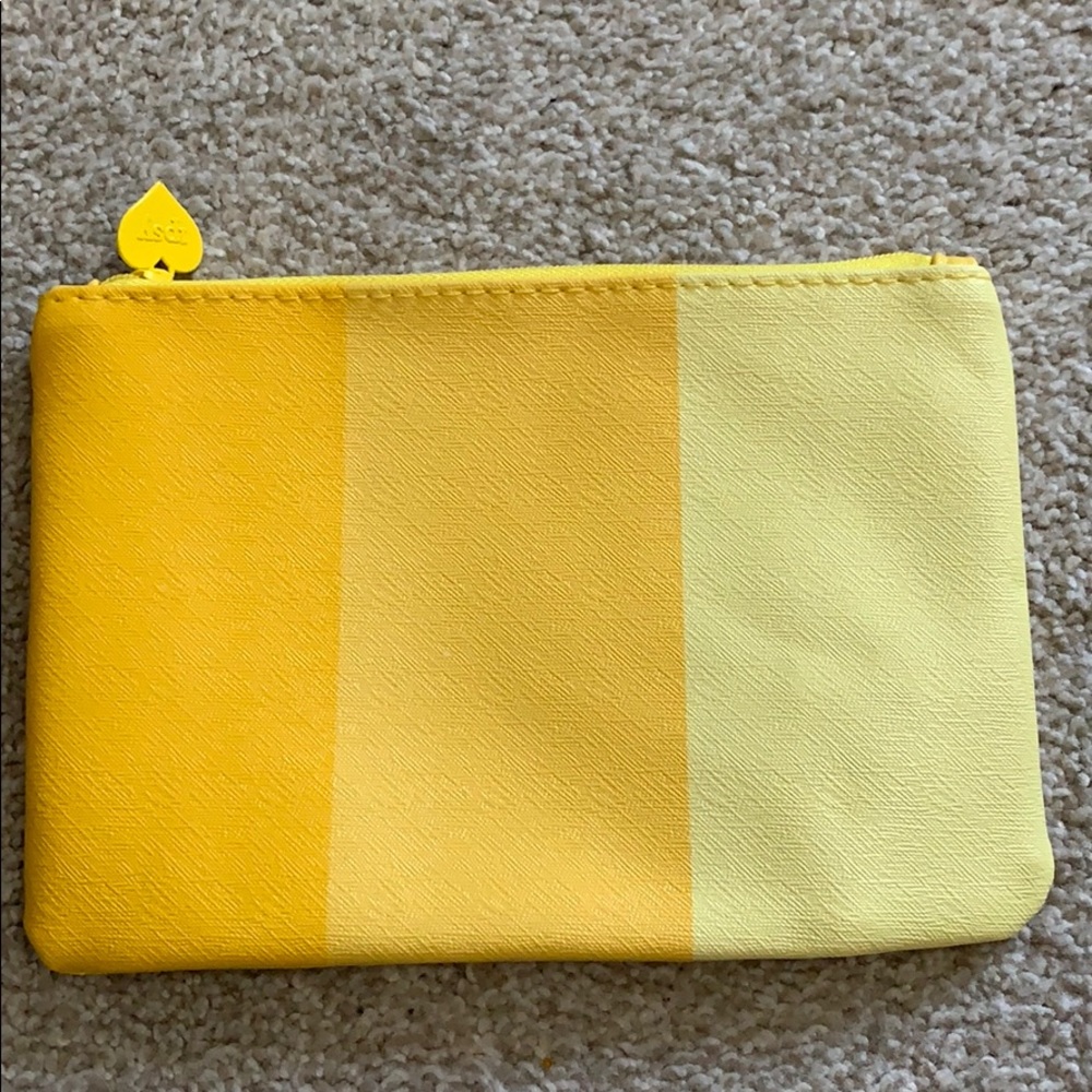 Cosmetic bag